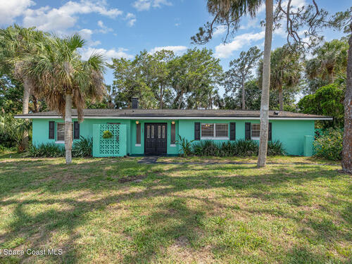 445 Pine Boulevard