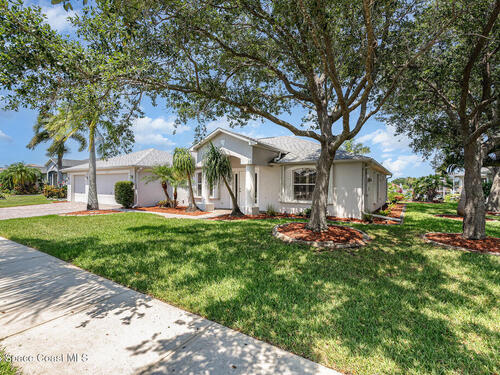 1555 Knoll Ridge Drive