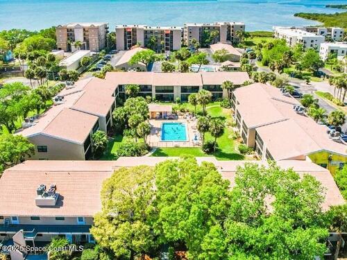 201 International Drive