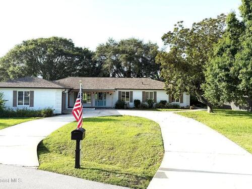 647 Doral Lane