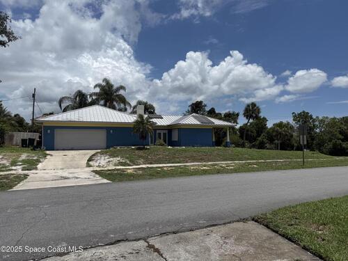 2103 Indian River Drive