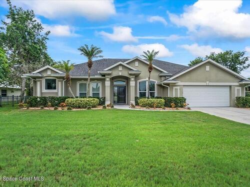 1065 Mercedes Drive