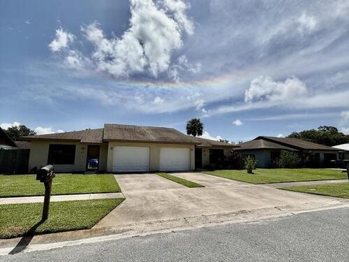 55 W Towne Place