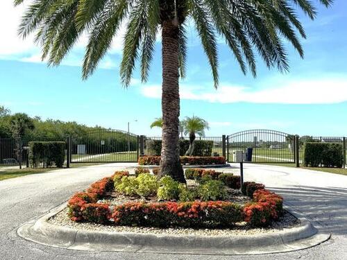 7147 Preserve Pointe Drive