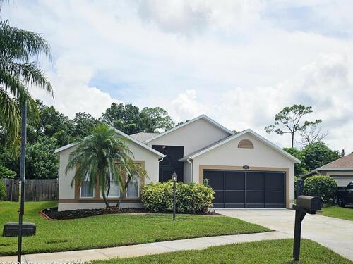 1736 Vista Lake Circle