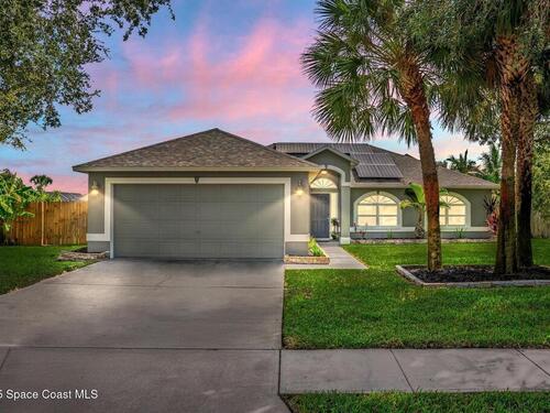 1061 Egret Lake Way