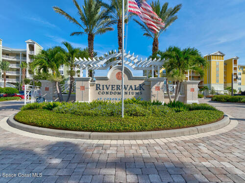 4 Riverwalk Drive