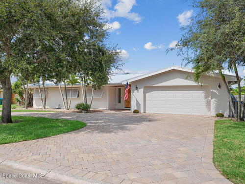 318 Banyan Way