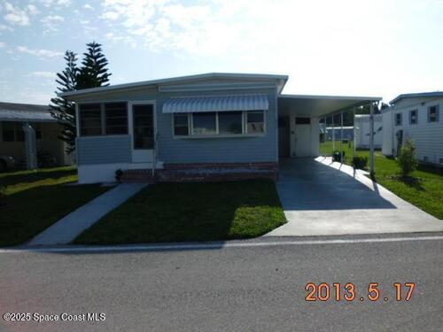 212 Holiday Park Boulevard