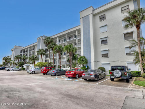 3165 N Atlantic Avenue