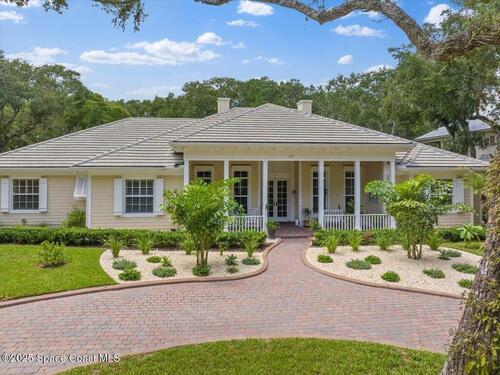 651 N Tomahawk Trail