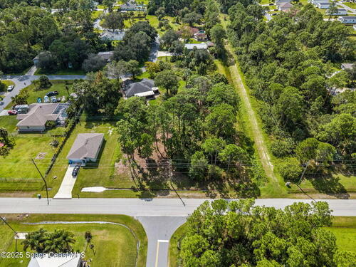 714 SE Sarasota Drive