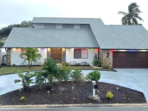 725 Puesta Del Sol Plaza