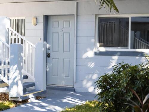 7165 Ridgewood Avenue