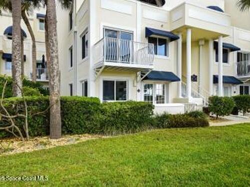 8600 Ridgewood Avenue