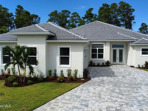 1583 Alto Vista Drive