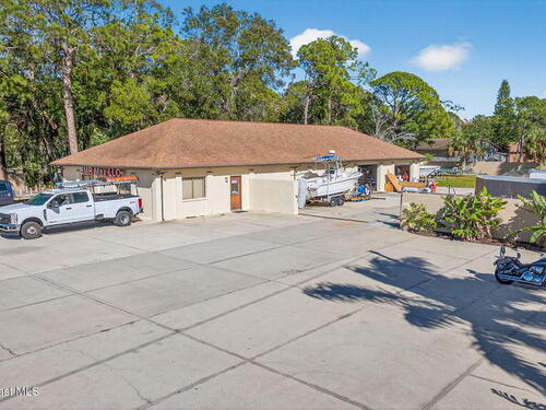 5030 N Courtenay Parkway