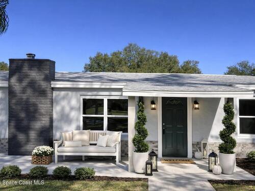 581 Calle Grande Street