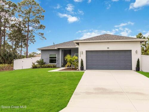 2840 Fontainebleau Avenue