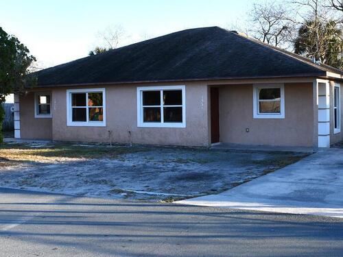 1529, 1531 Paradise Lane