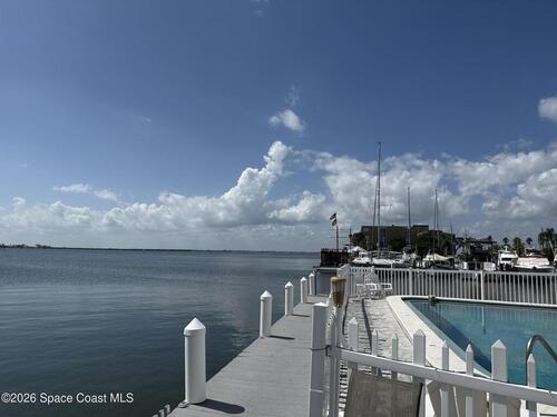 390 W Cocoa Beach Causeway