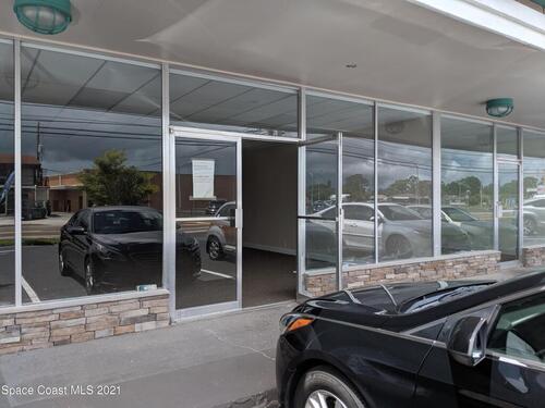 3550 S Hopkins Avenue