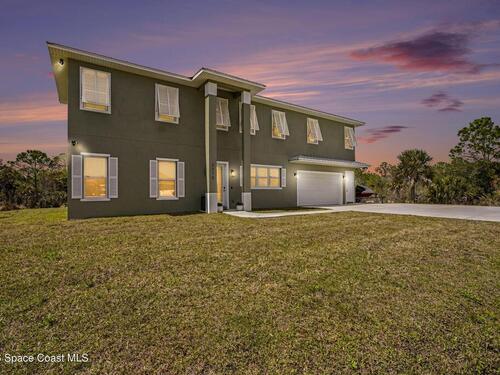 5570 Sanctuary Avenue