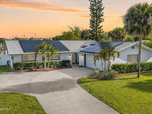 310 Franklyn Avenue