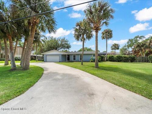 565 Heron Drive