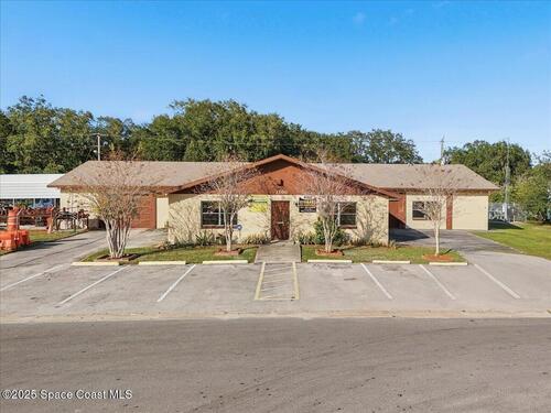 3300 Bobbi Lane