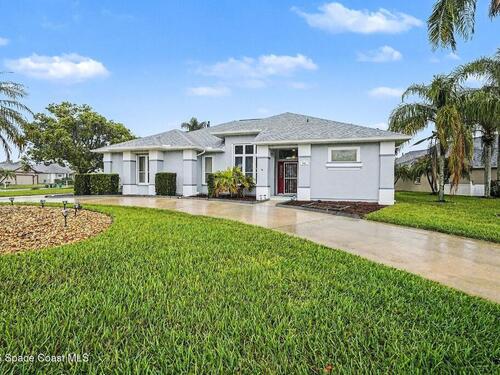 981 Victoria Place