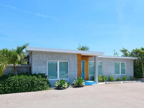 325 N Orlando Avenue