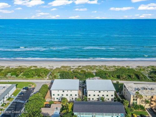 1006 Wave Crest Avenue